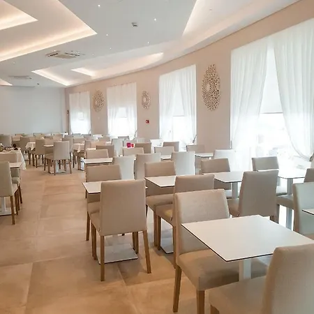 Hotel Roma 3*