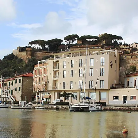 Hotel Roma 3*
